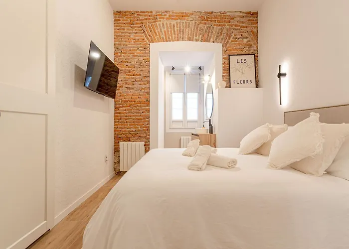 Ribera Plaza Colon *